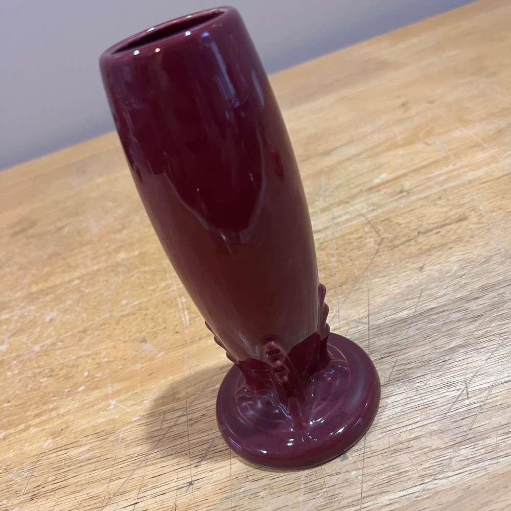 Fiesta Cinnabar Bud Vase Homer Laughlin‎ HLC Maroon Dark Red Ceramic 6.25 inch